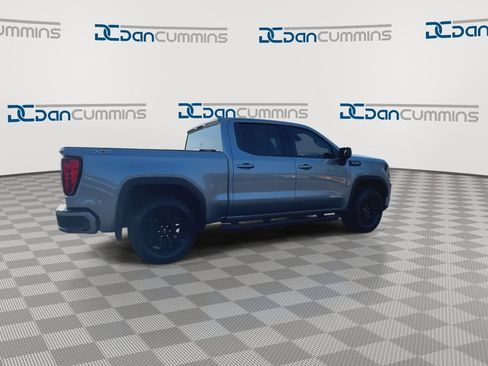 Used 2023 GMC Sierra 1500 Elevation w/ X31 Off-Road Package AWD/4WD image 8