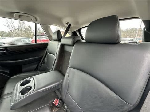 Used 2017 Subaru Outback 2.5i Limited image 17