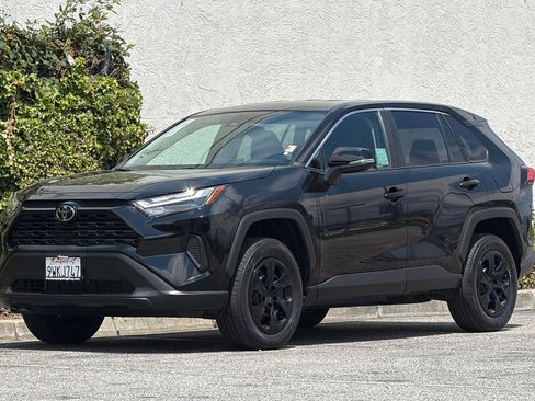 Used 2025 Toyota RAV4 LE FWD image 10