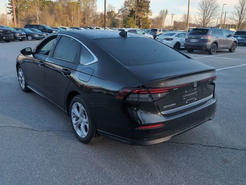 Used 2025 Honda Accord LX image 4