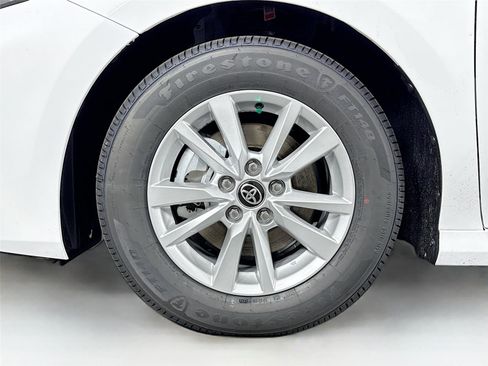 New 2026 Toyota Camry LE image 12