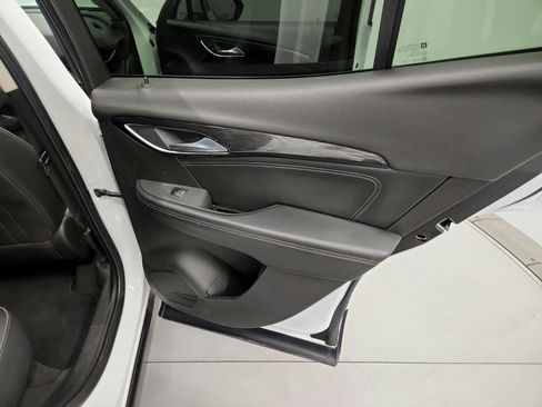Used 2023 Buick Envision Essence FWD image 32