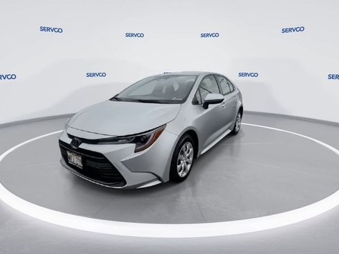 Used 2023 Toyota Corolla LE image 4