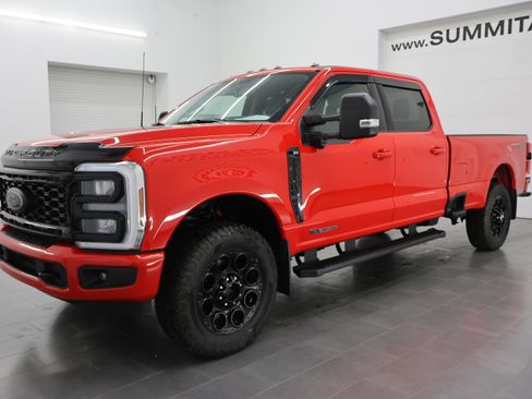 Used 2025 Ford F350 XLT w/ Black Appearance Package AWD/4WD image 7