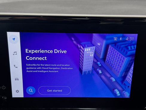 Used 2025 Toyota Corolla LE image 21