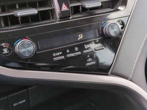 Used 2024 Toyota Camry SE w/ Convenience Package image 26