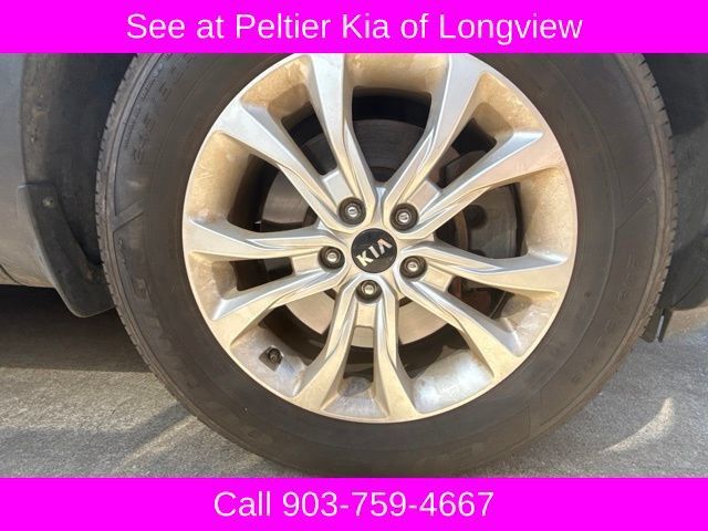 Used 2020 Kia Telluride LX AWD/4WD image 6