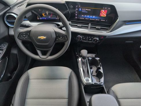 New 2026 Chevrolet Trax LT FWD image 28