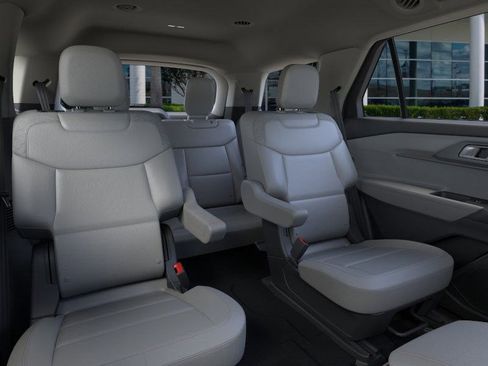 New 2026 Ford Explorer Active w/ Active Comfort Package image 12