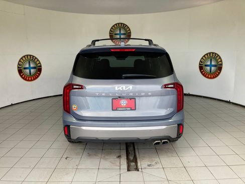 Used 2025 Kia Telluride S AWD/4WD image 22