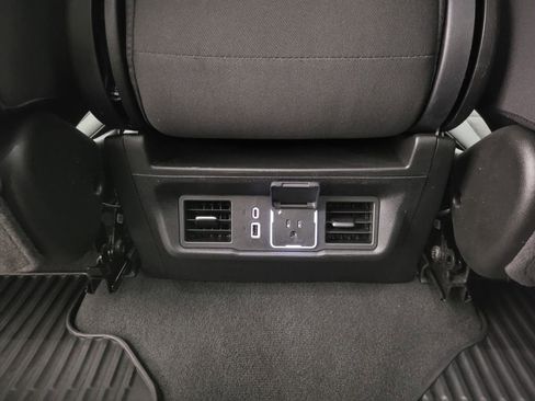 Used 2025 Chevrolet Silverado 1500 LT AWD/4WD image 42