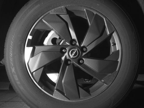 Used 2025 Nissan Rogue SV FWD image 15