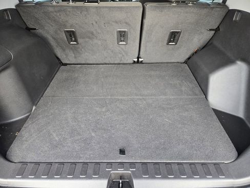 Used 2024 GMC Terrain SLE w/ Fleet Convenience Package image 30