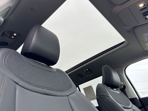 New 2026 Ford Explorer Active w/ Active Comfort Package image 18