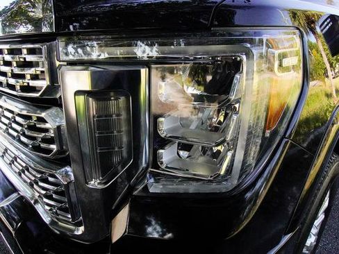 Used 2020 GMC Sierra 2500 Denali w/ Denali Ultimate Package image 32