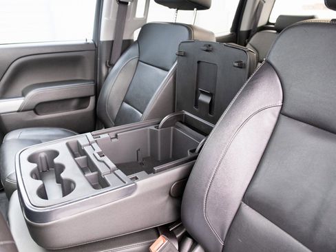 Used 2018 Chevrolet Silverado 1500 LT w/ All Star Edition image 8