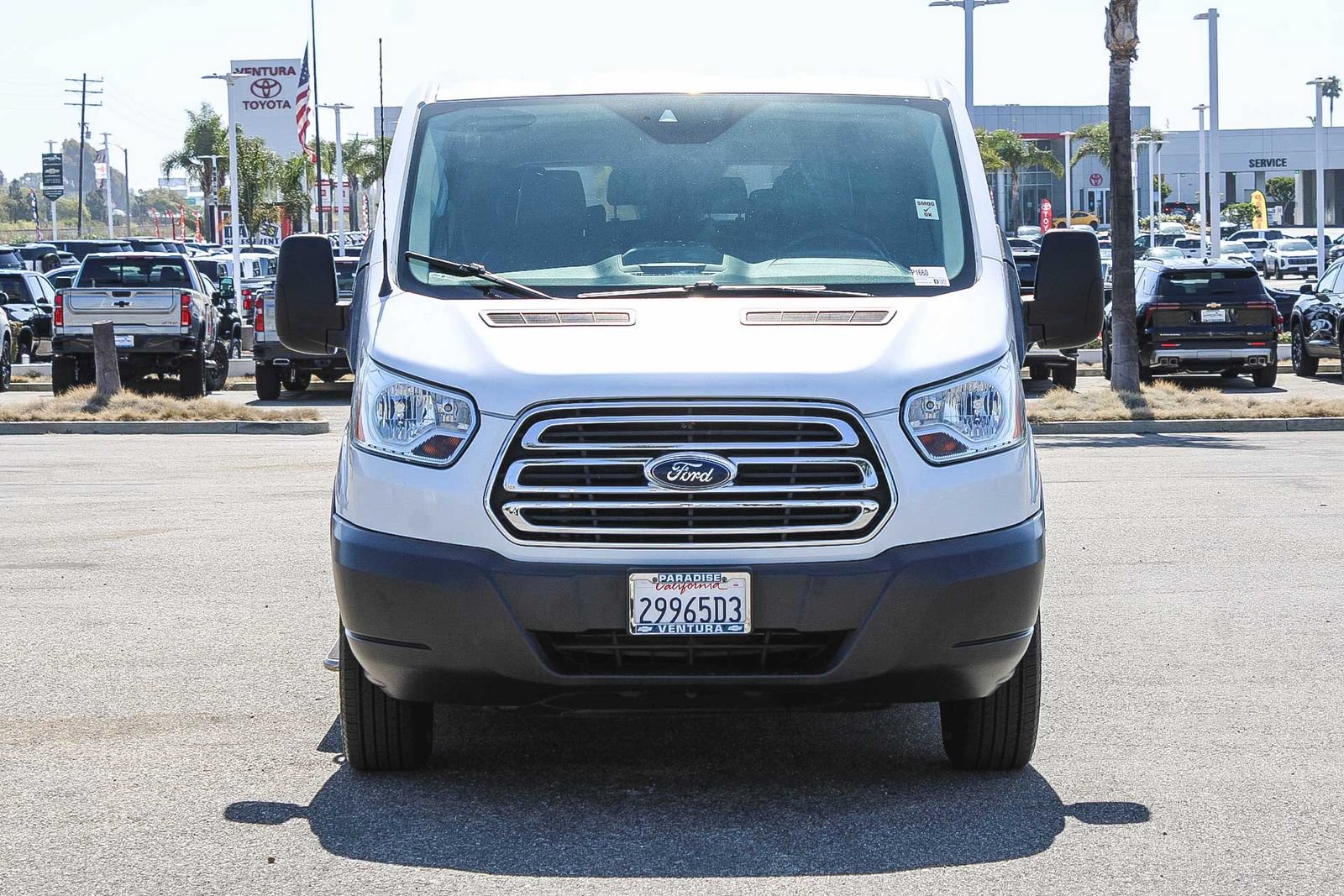 Used 2018 Ford Transit 350 XLT RWD image 2