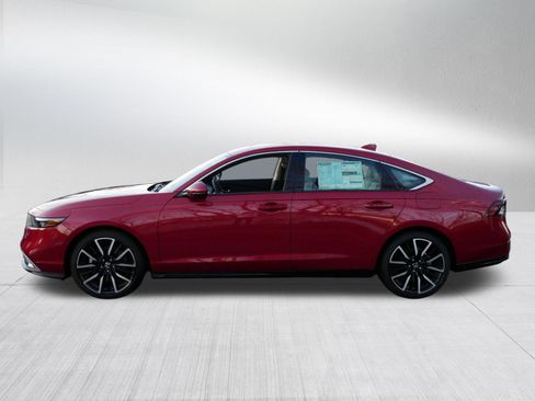 Certified 2025 Honda Accord Touring image 4