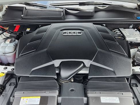 Used 2023 Audi Q7 3.0T Prestige AWD/4WD image 18