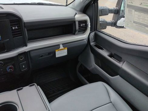 New 2026 Ford F250 XL AWD/4WD image 17