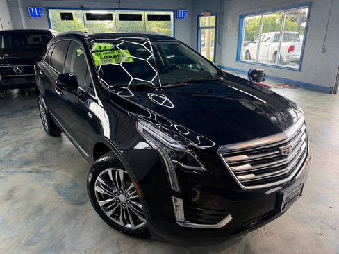Used 2017 Cadillac XT5 Premium Luxury AWD/4WD image 6