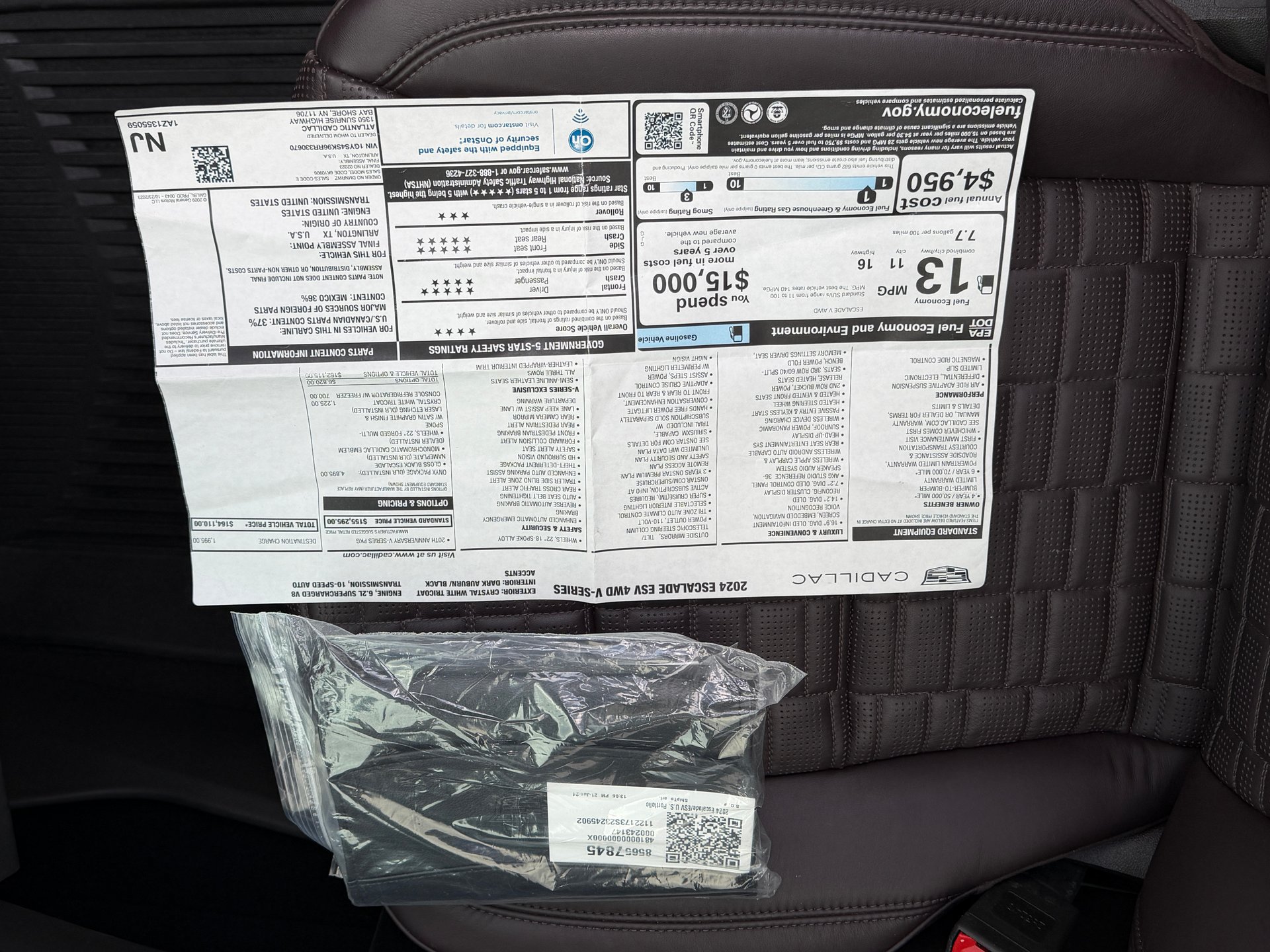 Used 2024 Cadillac Escalade ESV V w/ LPO, ONYX Package AWD/4WD image 21