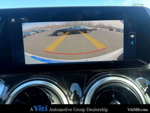 New 2026 Mercedes-Benz GLB 250 4MATIC image 17