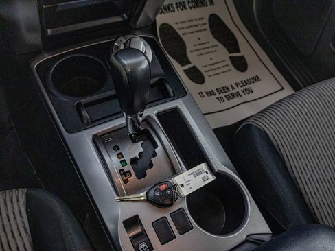 Used 2015 Toyota 4Runner SR5 image 24