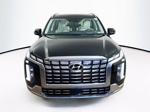 Used 2025 Hyundai Palisade Calligraphy AWD/4WD image 2