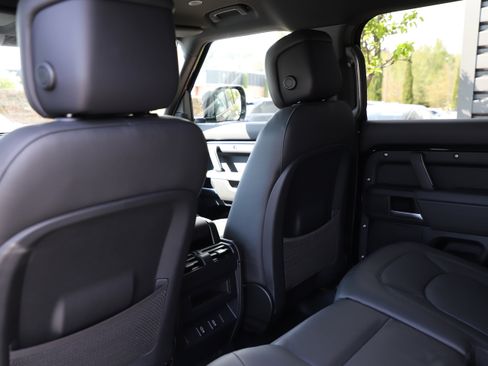 New 2026 Land Rover Defender 110 S AWD/4WD image 15