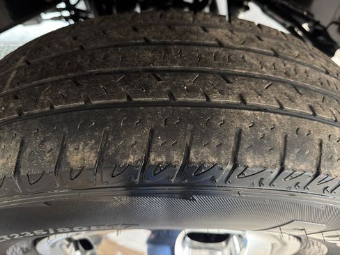 Used 2024 RAM 3500 Tradesman w/ Chrome Appearance Group image 12