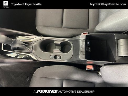 Used 2025 Toyota Corolla LE FWD image 36