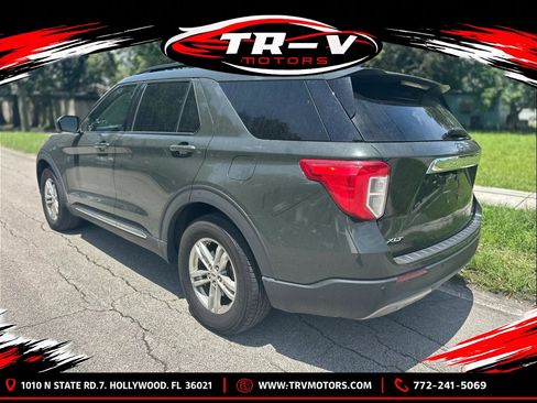 Used 2023 Ford Explorer XLT w/ Equipment Group 202A RWD image 7