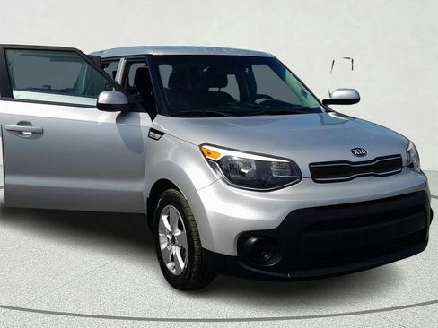 Used 2018 Kia Soul Base image 8