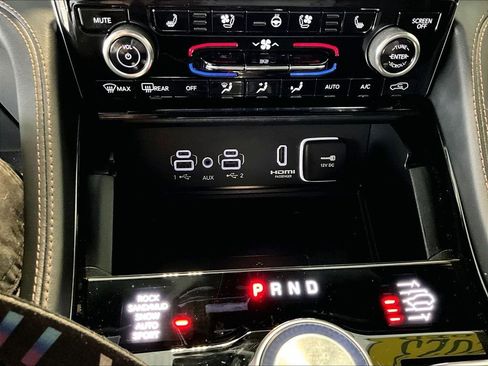 Used 2023 Jeep Grand Cherokee Summit image 26