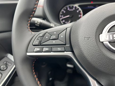 New 2025 Nissan Sentra SR image 10