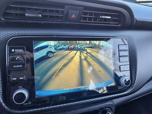 Used 2021 Nissan Kicks SV image 14