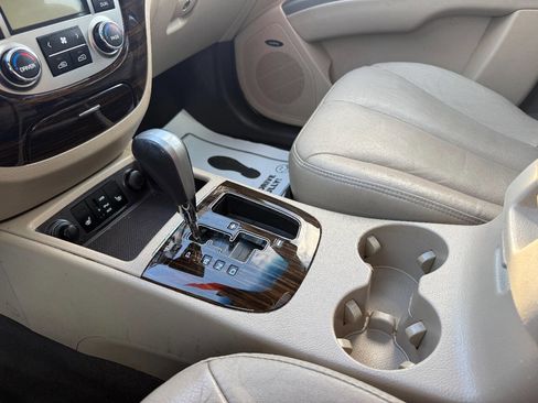 Used 2011 Hyundai Santa Fe Limited image 12