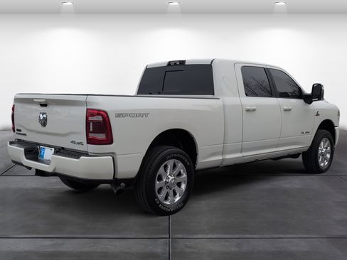 Used 2024 RAM 2500 Laramie w/ Sport Appearance Package image 7