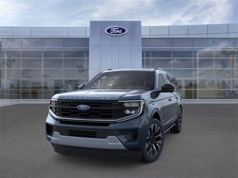 New 2026 Ford Expedition Max Platinum w/ Driver's Package image 2