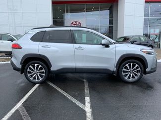 Used 2023 Toyota Corolla Cross XLE w/ Convenience Package video 2