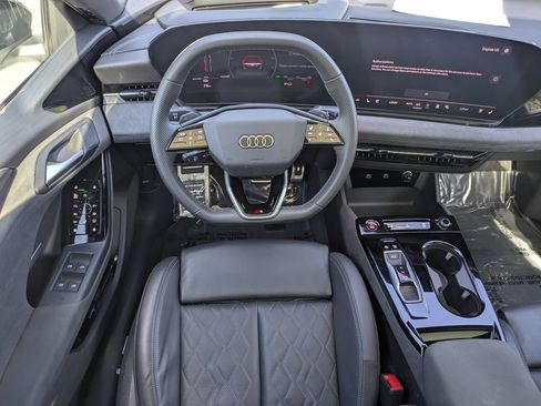 Used 2025 Audi S6 e-tron Premium Plus w/ Premium Plus AWD/4WD image 28