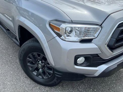 Certified 2020 Toyota Tacoma SR5 image 2
