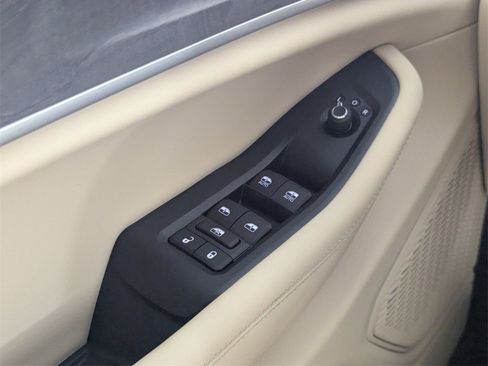 New 2025 Jeep Grand Cherokee Limited image 15