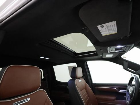 Used 2025 GMC Sierra 1500 Denali Ultimate image 26