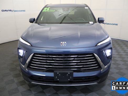 Used 2025 Buick Enclave Preferred image 14