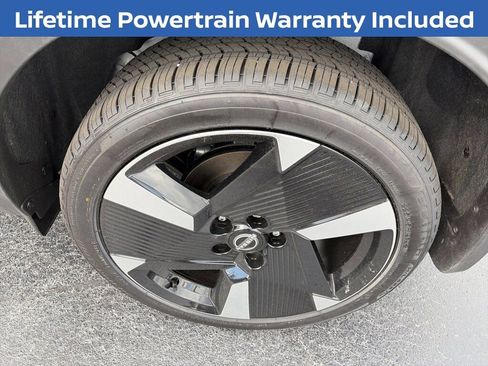 New 2025 Nissan Kicks SR image 8