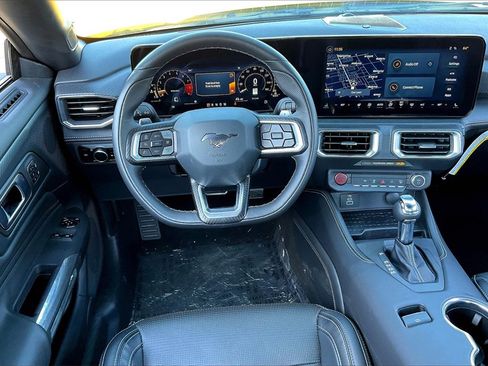 Used 2024 Ford Mustang GT Premium image 4