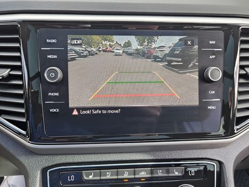 Used 2023 Volkswagen Atlas SEL Premium AWD/4WD image 19