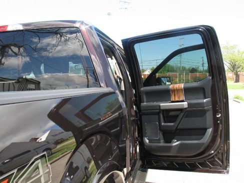 Used 2018 Ford F150 Lariat AWD/4WD image 16